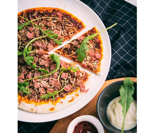 włoska pizza z szynką 2